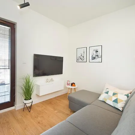 Aura Q4apartments *