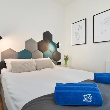 Aura Q4apartments *