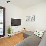 Aura Q4apartments *